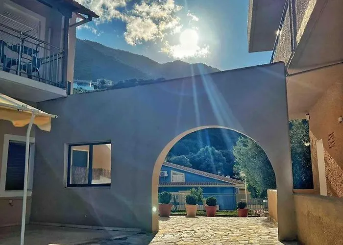 Sunrise Lefkada Hotel 2*