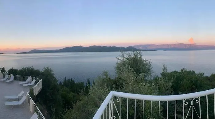 Hotel Sunrise Lefkada 2*